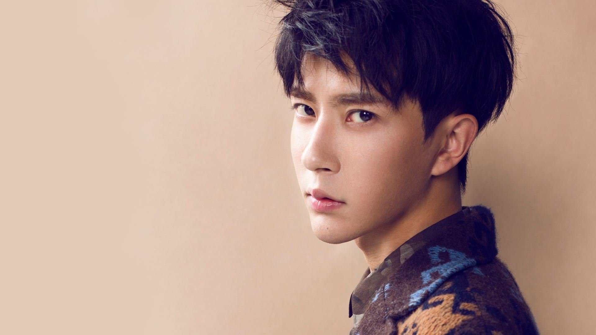 跳水动作美感与控制并重,跳水动作细节