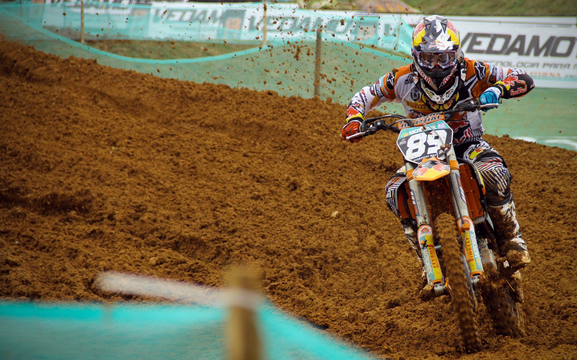 《Uzi:从菜鸟到传奇,电竞路上持续书写辉煌》,uzi的电竞路